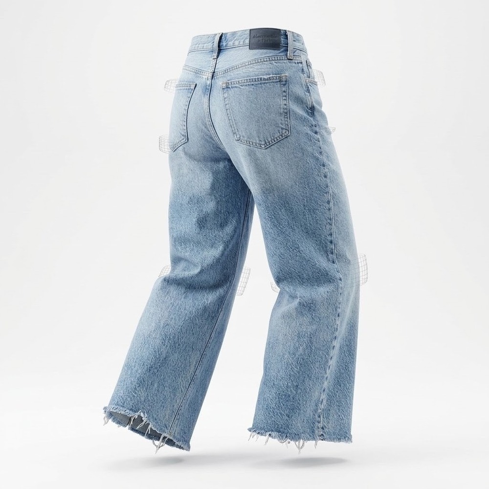 Abercrombie & Fitch The Loose High Rise Light Wash Distressed Jeans 31/12S